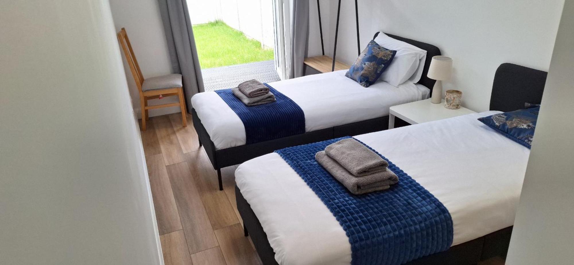 New 3 Bedrooms Flat In Ashford Near Heathrow Εξωτερικό φωτογραφία