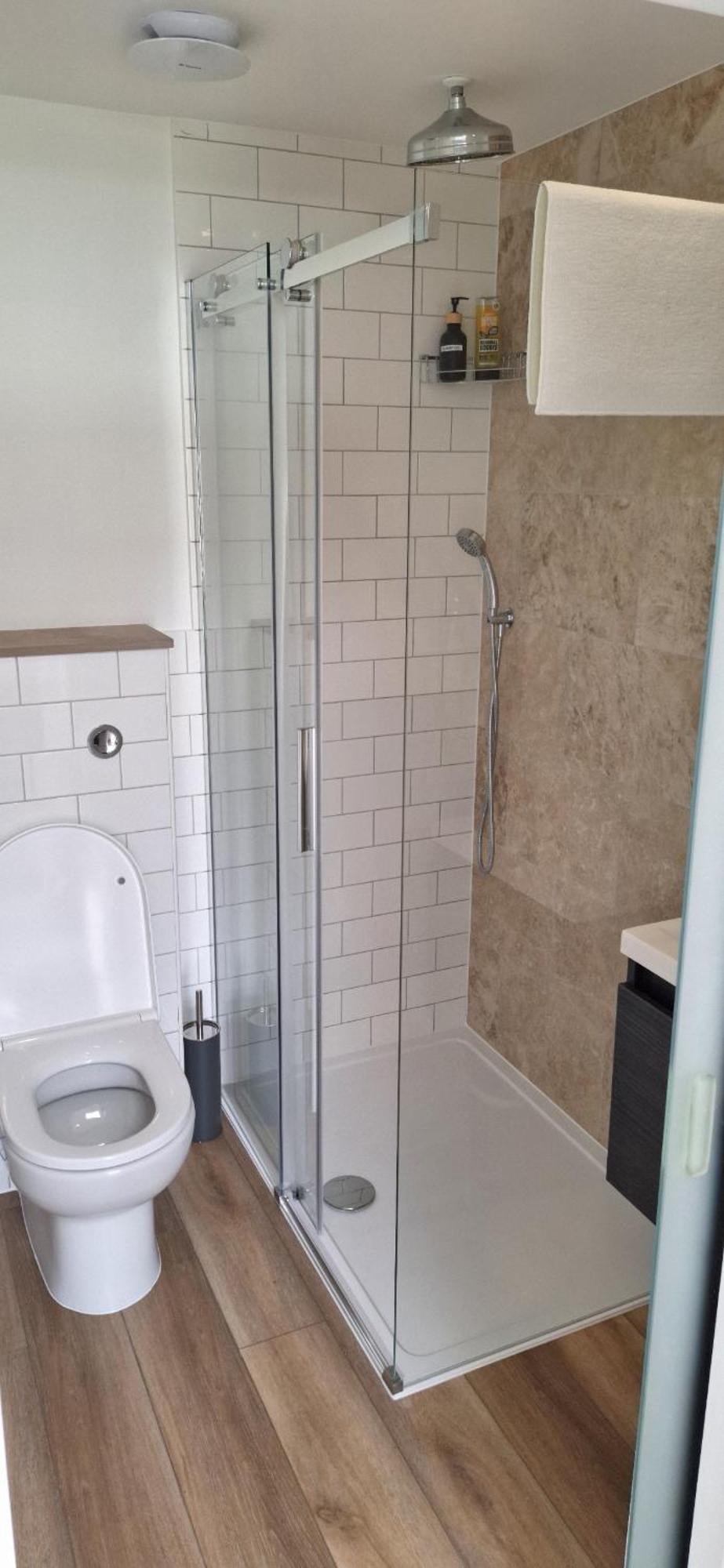 New 3 Bedrooms Flat In Ashford Near Heathrow Εξωτερικό φωτογραφία