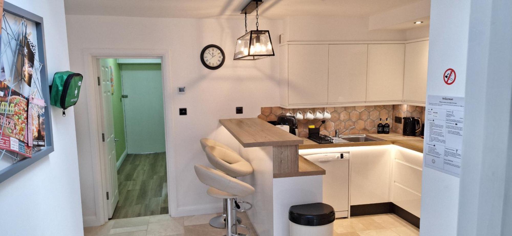New 3 Bedrooms Flat In Ashford Near Heathrow Εξωτερικό φωτογραφία
