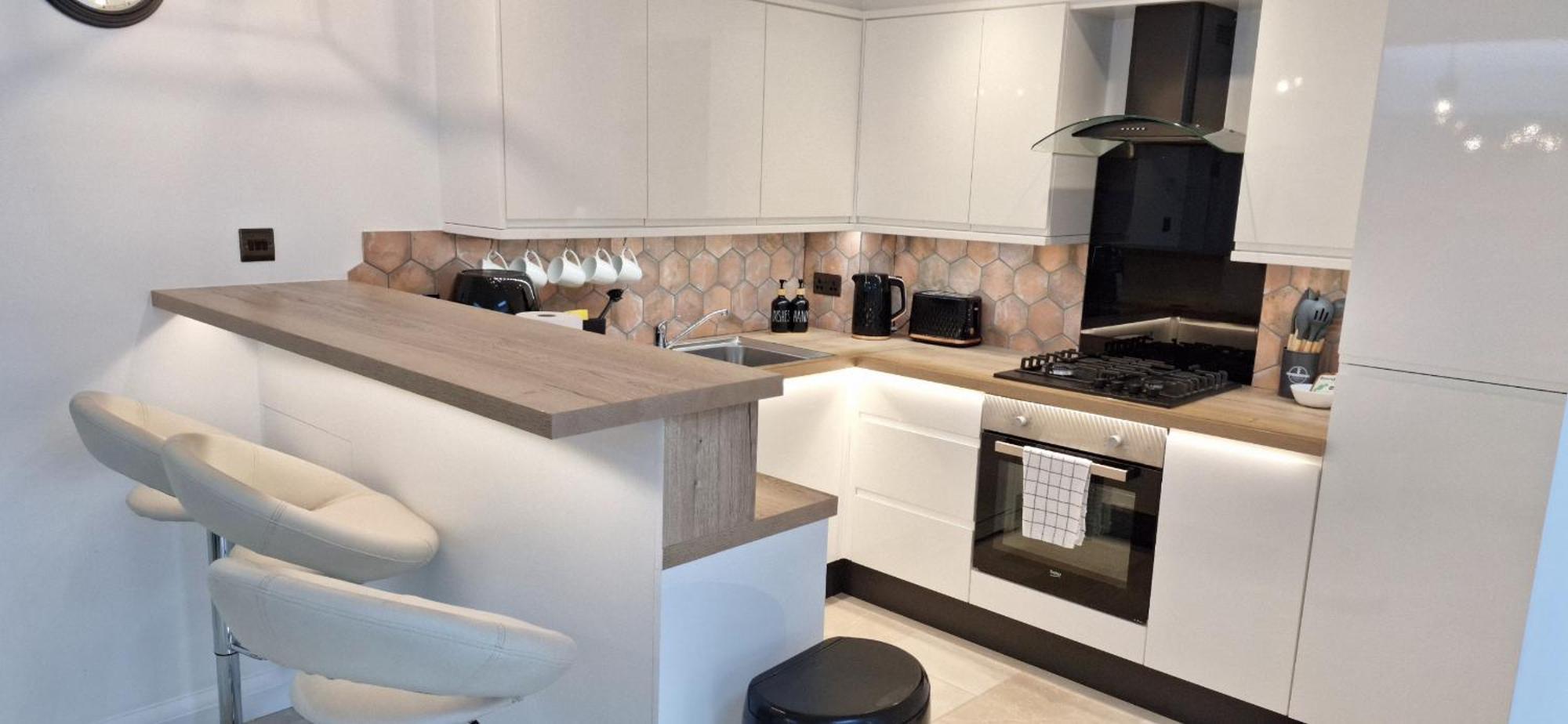 New 3 Bedrooms Flat In Ashford Near Heathrow Εξωτερικό φωτογραφία